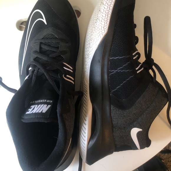 Nike Air Versatile II, 8.5W - Picture 2 of 5